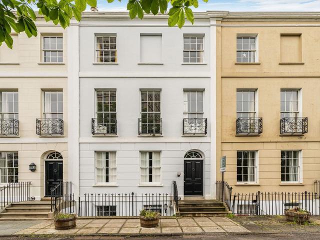 Flat for sale in Montpellier, Golden Valley