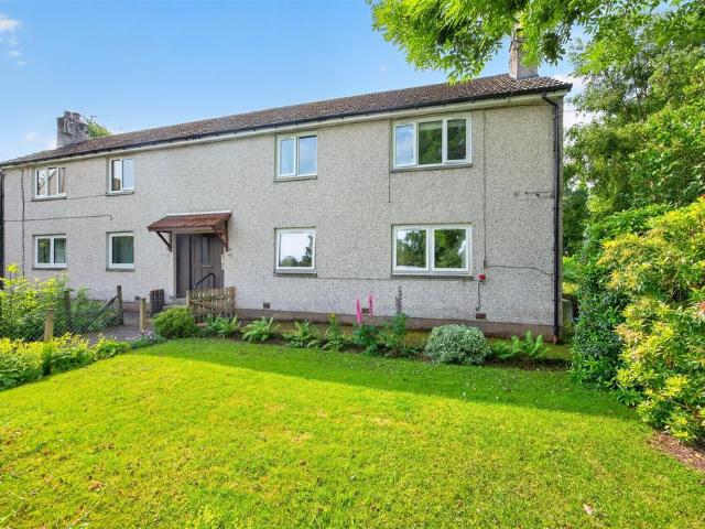 Flat for sale in Crieff, Scotland