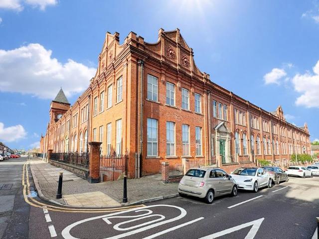Flat for sale in Old Wharf, City Of Leicester