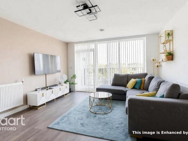 Flat for sale in Brooklands, Dartford