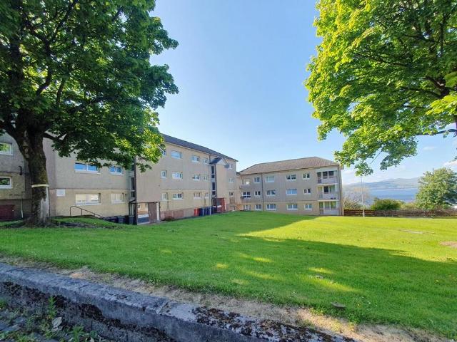 Flat for sale in Greenock, Scotland
