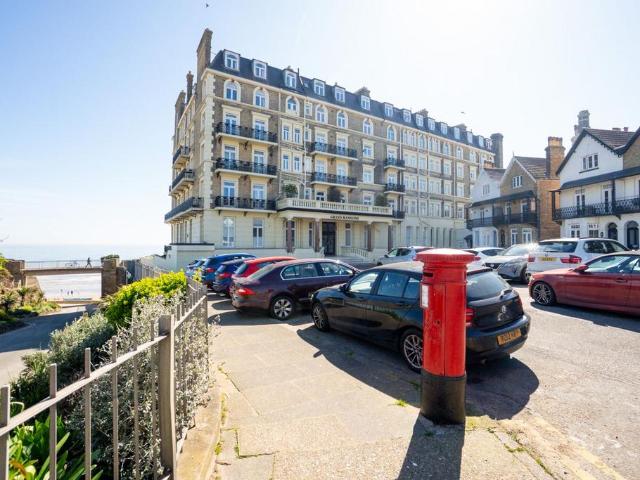 Flat for sale in Upton, Acol