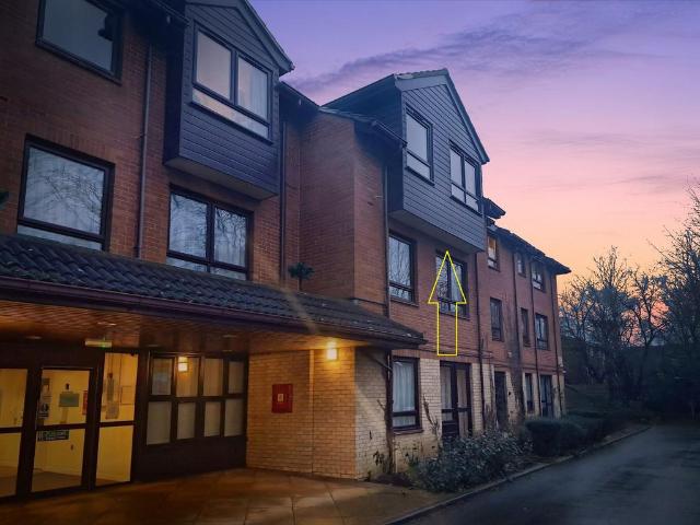 Flat for sale in Peterborough