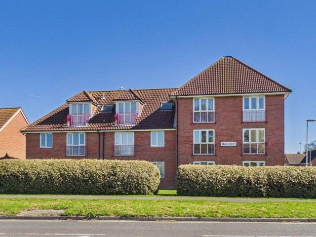 Flat for sale in Worthing, West Sussex