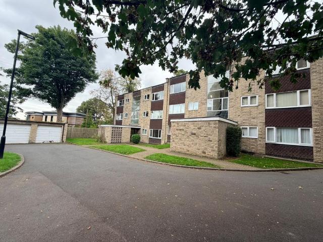 Flat for sale in Endcliffe Student Village, Sheffield