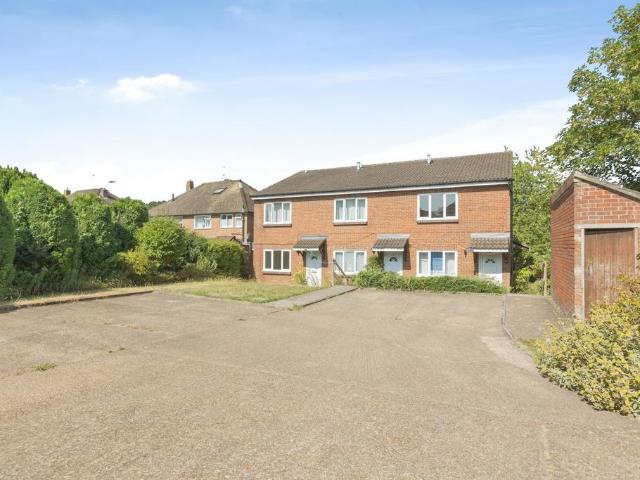Flat for sale in Sherwood, Sandown Park