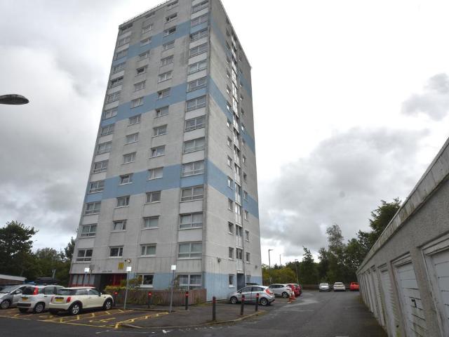 Flat for sale in The Village, Barassie