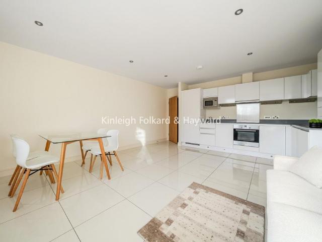 Flat for sale in North Finchley, Isle Of Man