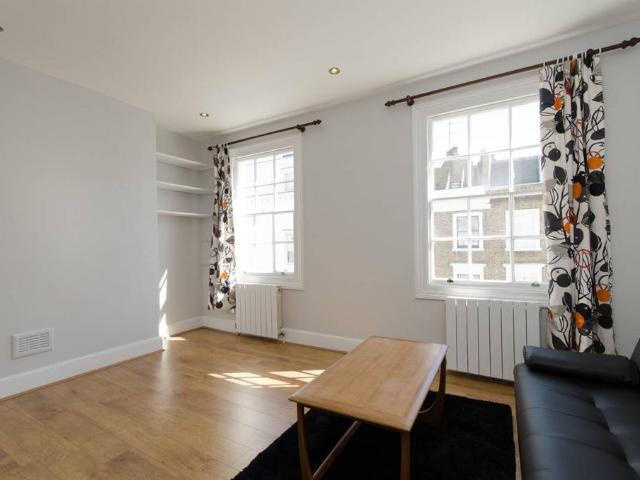 Flat for sale in Pimlico, Greater London
