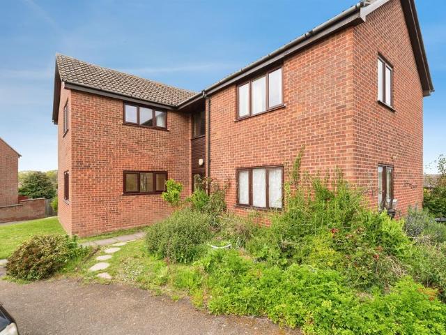 Flat for sale in Comers, Norfolk