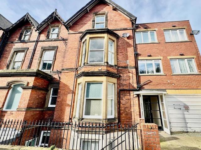 Flat for sale in South Cliff, Kepwick
