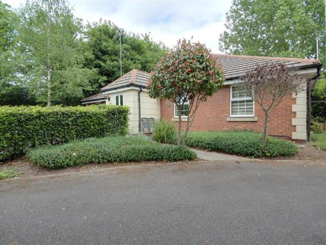 Flat for sale in Elloughton-cum-Brough, Brough