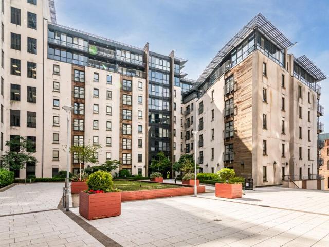 Flat for sale in The Meadows, Haddon