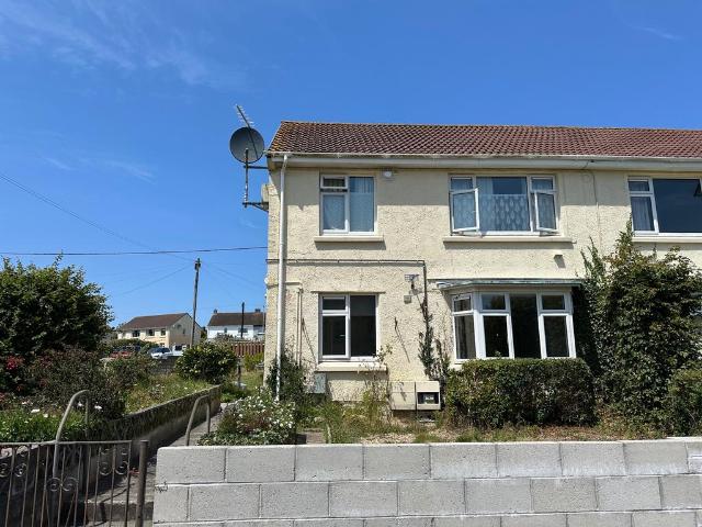 Flat for sale in Illogan, Cornwall
