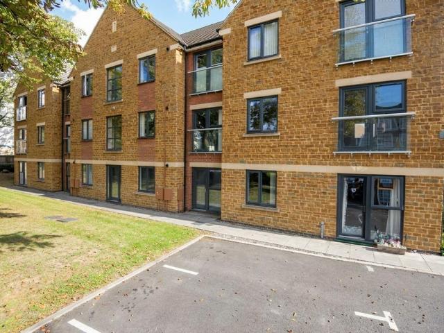Flat for sale in Hatton Park, Wellingborough
