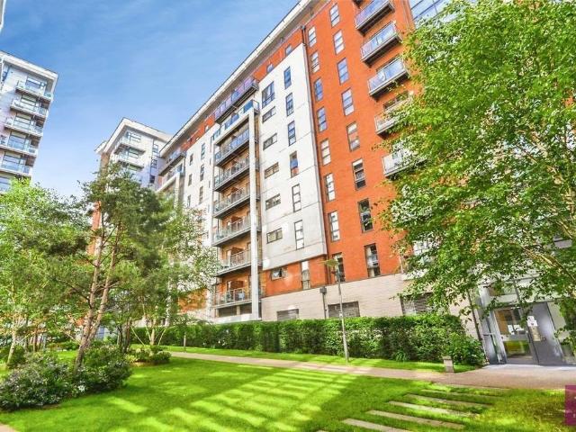 Flat for sale in Green Quarter, Manchester