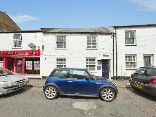 Flat for sale in Ramsey, Huntingdon