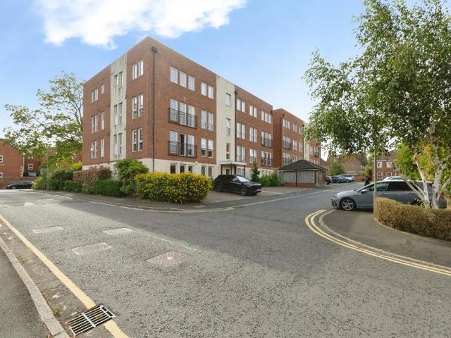 Flat for sale in Darlington