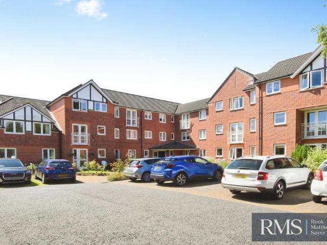 Flat for sale in South Gosforth, Newcastle Upon Tyne