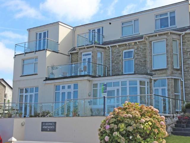 Flat for sale in Newquay, Cornwall
