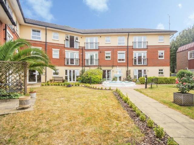 Flat for sale in Hill, Isle Of Man