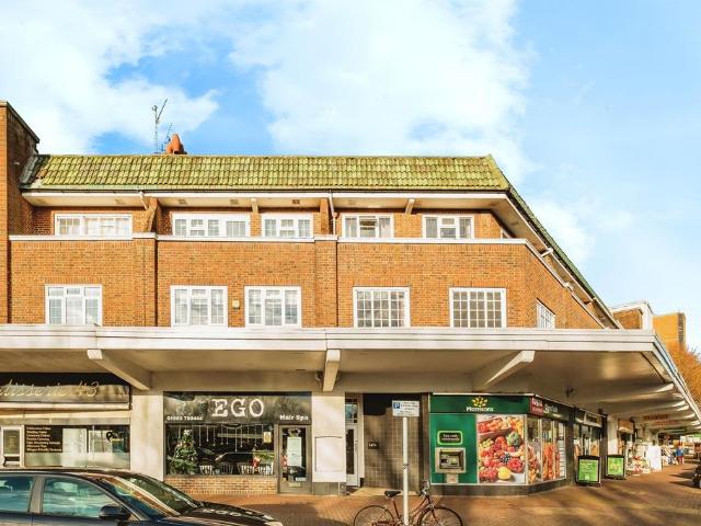 Flat for sale in West Worthing, Worthing