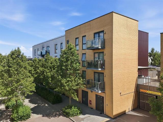 Flat for sale in Greater London