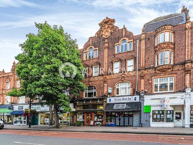 Flat for sale in Surbiton, Isle Of Man