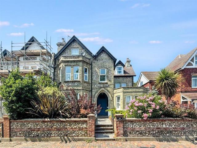 Flat for sale in Upperton, Eastbourne