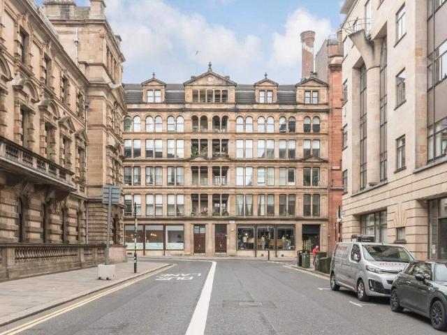 Flat for sale in Merchant City, Scotland