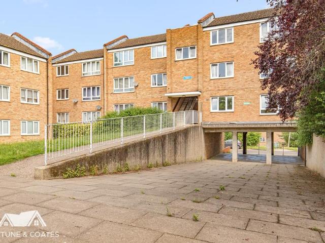 Flat for sale in Old Harlow, Harlow