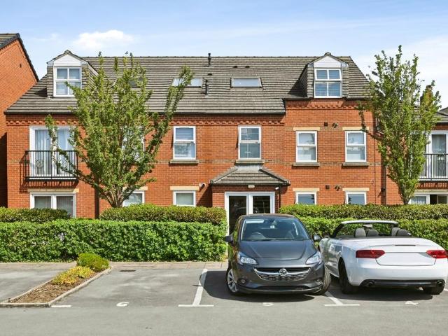 Flat for sale in Lady Bay, Barton In Fabis
