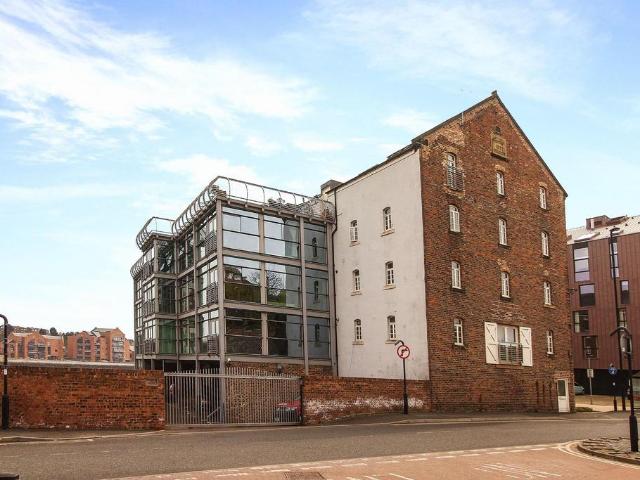 Flat for sale in Chirton, North Shields
