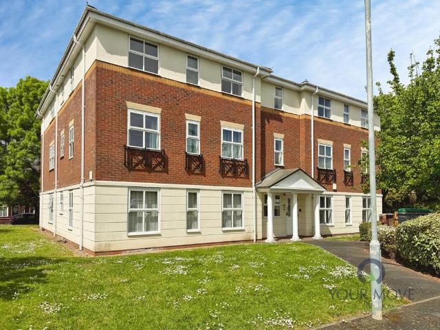 Flat for sale in Cherry Orchard, Rowley Regis