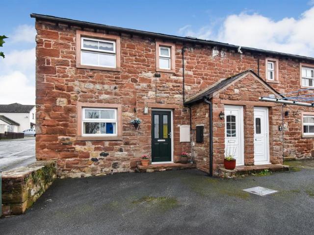 Flat for sale in Long Marton