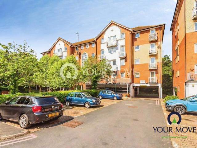 Flat for sale in Chilton, Acol