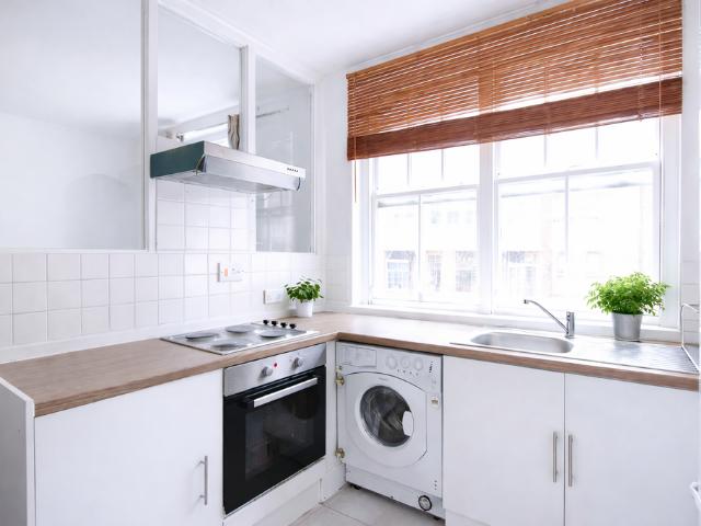 Flat for sale in King's Cross, Greater London
