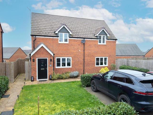 Flat for sale in Stanton Cross, Wellingborough