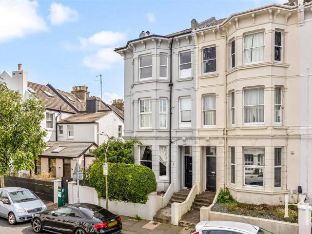Flat for sale in Brighton & Hove