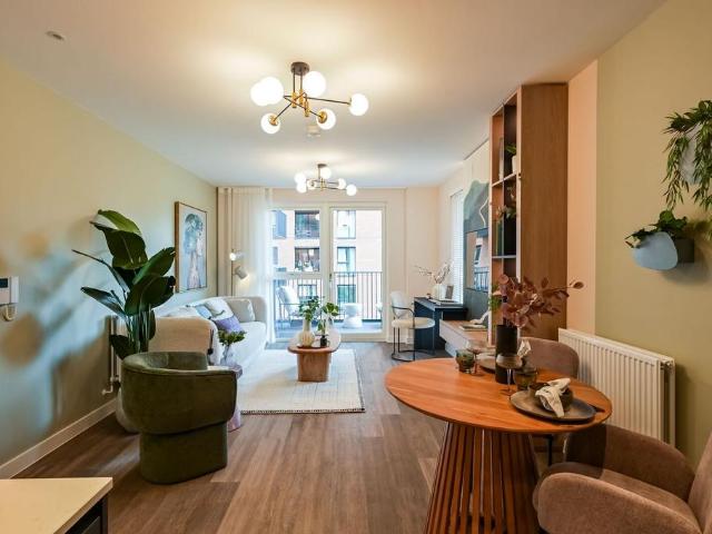 Flat for sale in West Hendon, Greater London