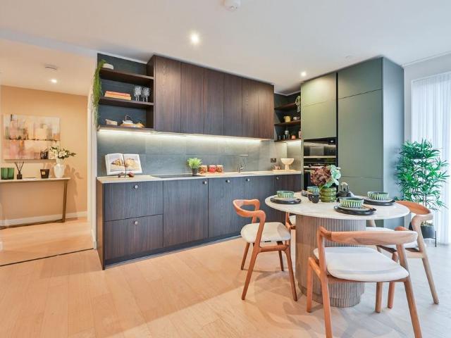 Flat for sale in Elephant and Castle, Greater London