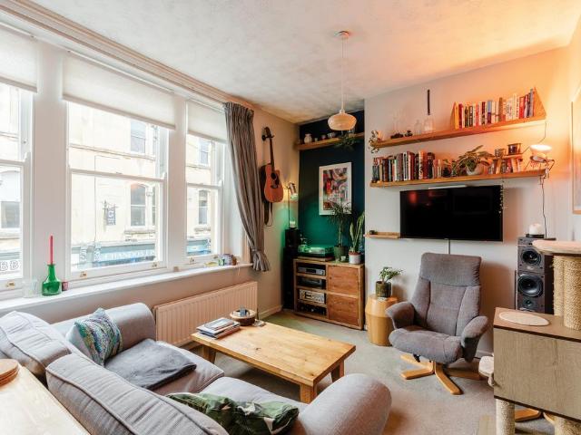 Flat for sale in Feckenham, City Of Bristol