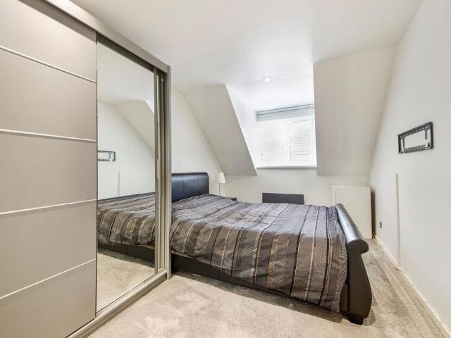 Flat for sale in Sudbury, Greater London