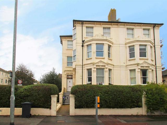 Flat for sale in Aldrington