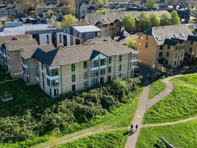 Flat for sale in Arbury, Cambridgeshire