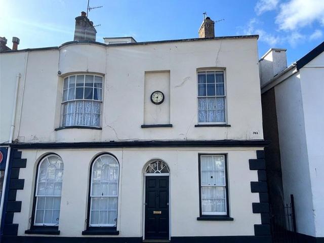 Flat for sale in Dawlish, Teignbridge