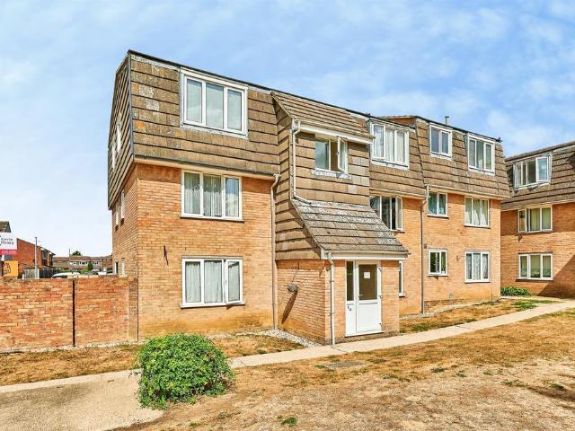 Flat for sale in Pleasant Valley, Duton Hill