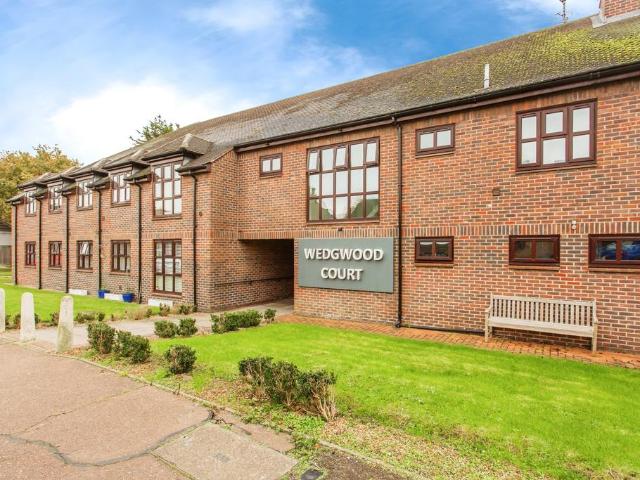 Flat for sale in Hawkwell, Barling