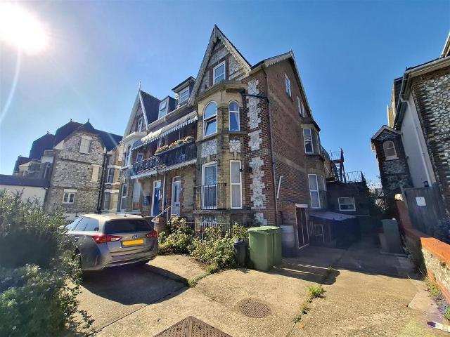 Flat for sale in Clapham, West Sussex