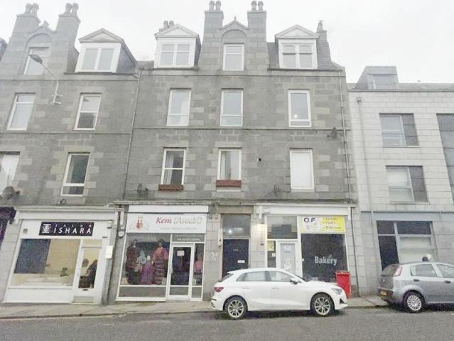 Flat for sale in Ballindoch, Scotland